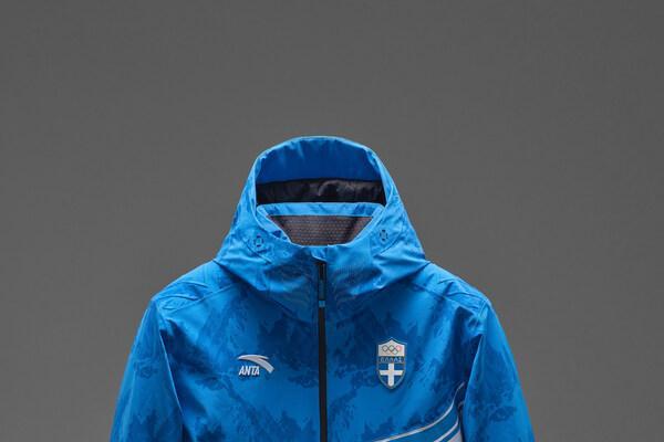 安踏成为希腊奥委会战略合作伙伴 为2026米兰冬奥会希腊体育代表团提供领奖装备 