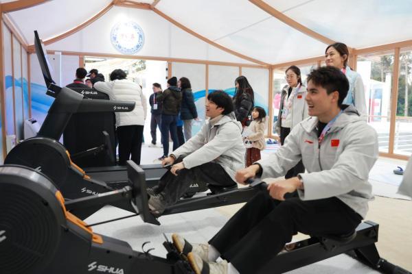 科技赋能冰雪！舒华体育闪耀米兰冬奥会“中国之家” 