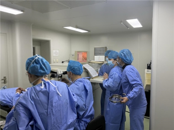 重庆征兵摘镜选对人！汪辉教授10万+案例，用军医严谨助力圆梦军旅 