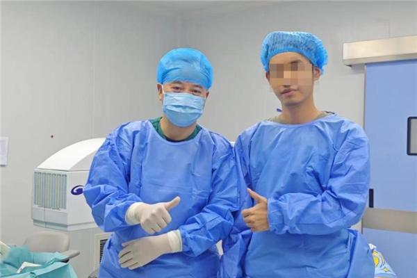 重庆征兵摘镜选对人！汪辉教授10万+案例，用军医严谨助力圆梦军旅 