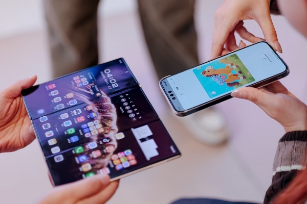 马年好运，一碰就到！华为学堂携手Canva可画点亮新春灵感 