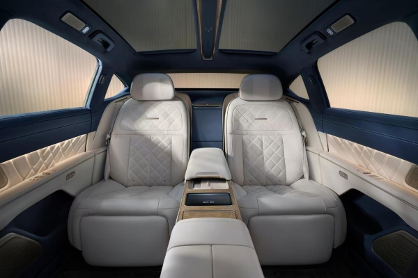 筑梦求职携手蔚来，开启人才服务与高端出行跨界合作新篇章 