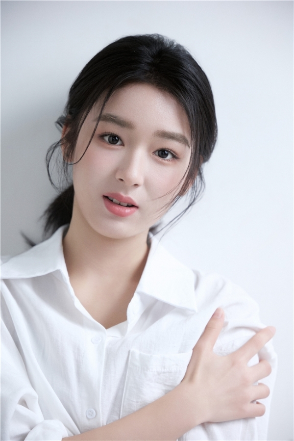 饶雪漫亲选、北电23级潜力股：安琪儿Angel，能成为新生代“灵气”代名词吗？ 