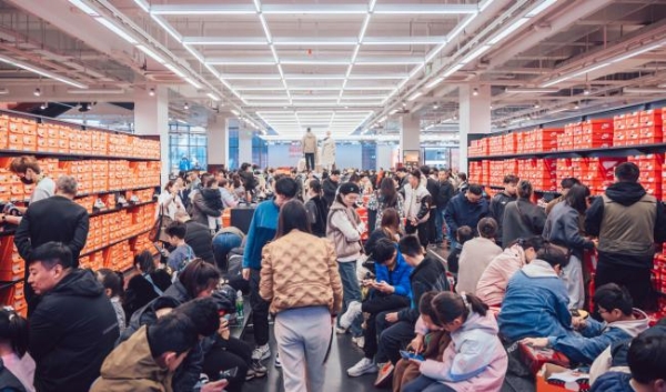 运动户外赛道高速增长，杉杉奥莱突围引领“山系”热潮 