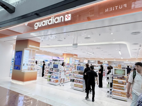 华森制药四款创新中成药成功登陆新加坡市场，造福海外患者 