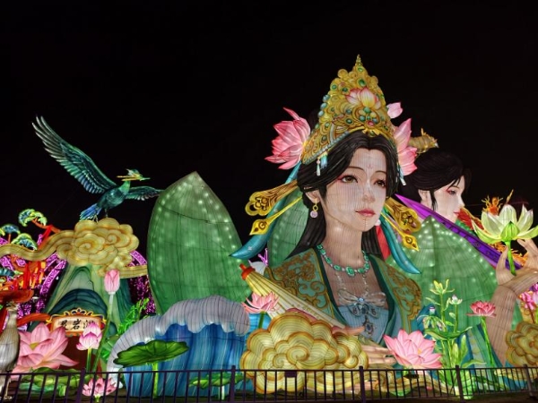 2026年春节厦门最受游客欢迎TOP10景区，厦门园博苑灯会成为厦门春节夜游热点 