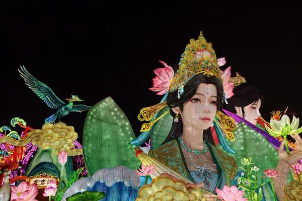 2026年春节厦门最受游客欢迎TOP10景区，厦门园博苑灯会成为厦门春节夜游热点 