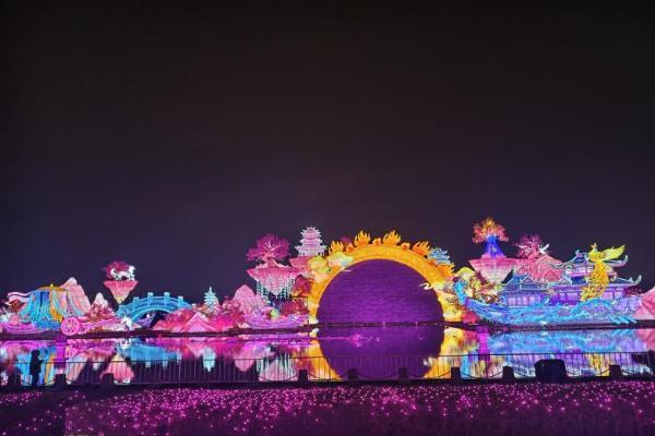 2026年春节厦门最受游客欢迎TOP10景区，厦门园博苑灯会成为厦门春节夜游热点 