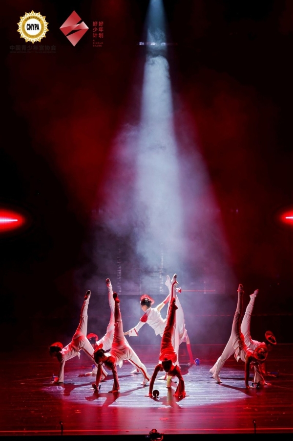 强国复兴有我，争当新时代好少年 