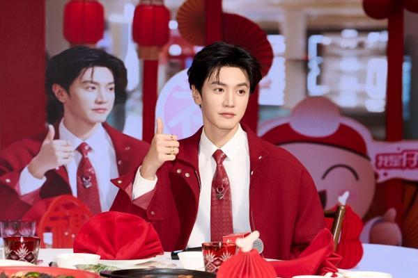 一口海苔，嚼出新年好运——老板仔重庆落地，用零食传递团圆心意 