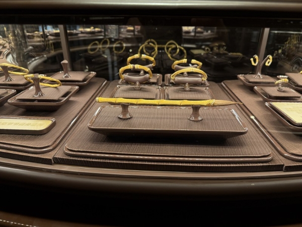 君佩落子国贸 重构黄金高级佩戴美学 