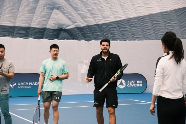 林科体育携手纳达尔网球学院登陆上海 