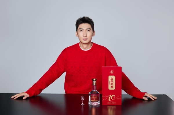 武大靖的“五大敬”刷屏了！五粮特曲如何讲述2026春节的年味？ 