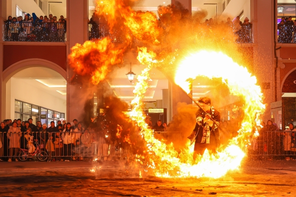 FV佛罗伦萨小镇马年新春创佳绩，多维增长引领消费升级