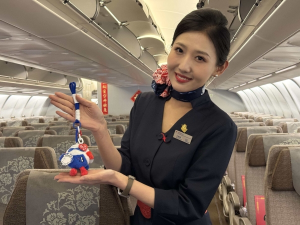 除夕万米高空Wi-Fi看春晚 东航全球普惠服务添年味