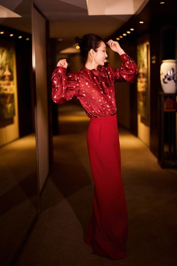 Max Mara 2026中国新年系列｜群星焕新红韵，点亮马年新意 