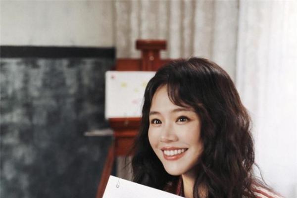 喜茶春节限定活动上线，携手“小马”马思纯启动灵感创作 