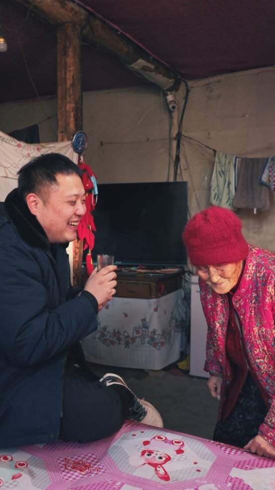 温暖守护特别策划：“被需要”的“徐姥姥” 