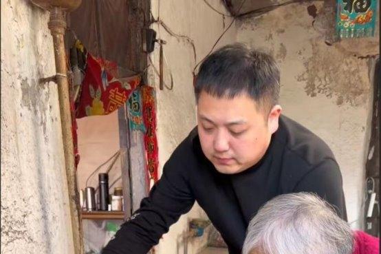 温暖守护特别策划：“被需要”的“徐姥姥” 