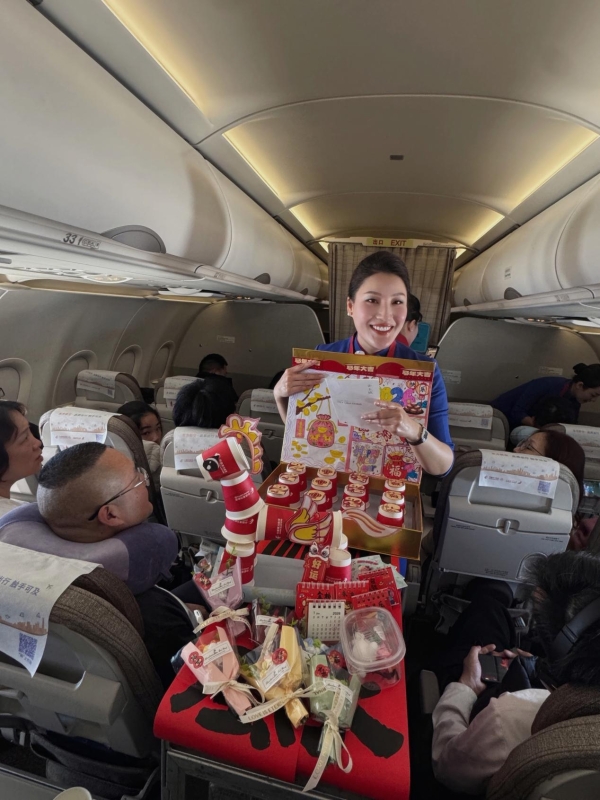 东航多彩新春主题活动助力旅客春节欢乐行 