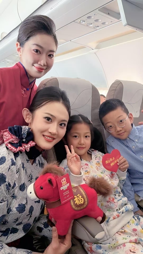 东航多彩新春主题活动助力旅客春节欢乐行 