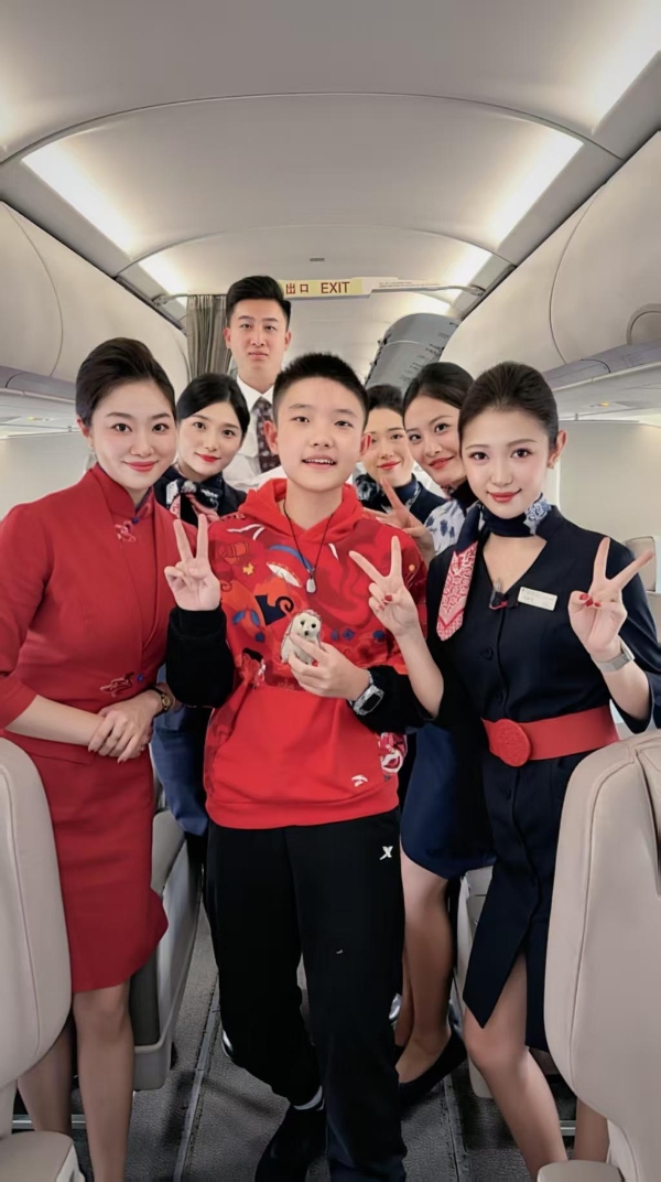 东航多彩新春主题活动助力旅客春节欢乐行 