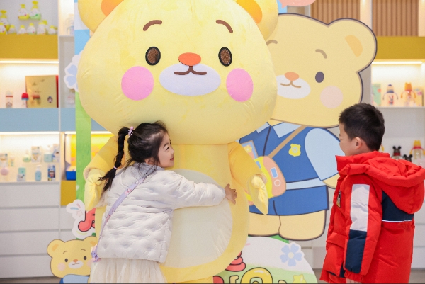 贝亲青浦工厂开放日：溯源品质之旅，以爱守护成长