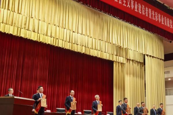 致敬榜样｜纽恩泰赵密升董事长获广州非公经济杰出代表表彰 