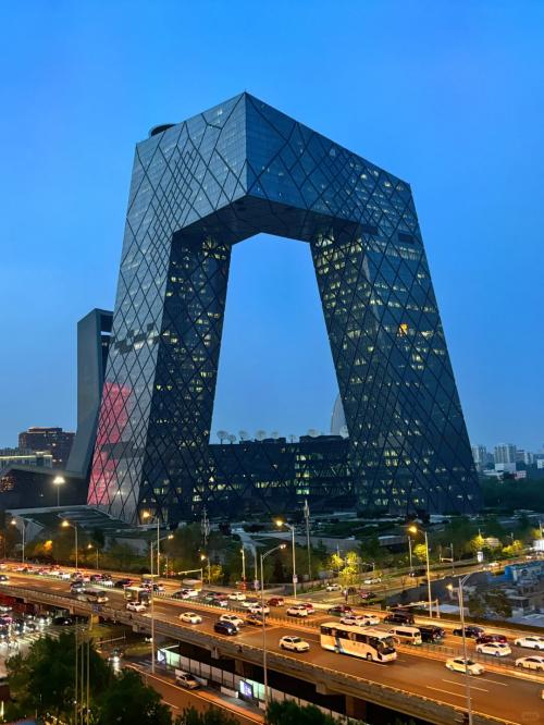 君佩落子国贸：东方新奢重塑佩戴高级感，CBD 地标与文化品牌的双向赋能 