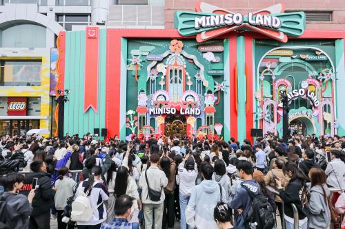 从“零售巨头”到“IP宇宙”：名创优品迈向全球领先的IP运营平台 