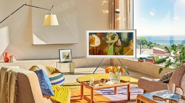 当屏幕化身艺术品 三星电视以私人画展与家庭影院重塑节日仪式感 