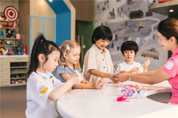 冰雪盛宴，璀璨迎新：太仓阿尔卑斯国际度假区邀您共度冰雪中国年 