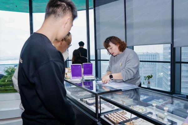 共鉴璀璨，私享尊崇，MiNG名皇珠宝携臻品亮相中钻网高端私享会 