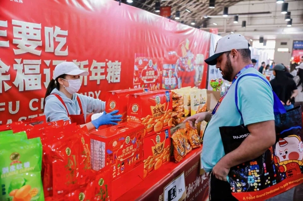 “福”满全球：徐福记四度点亮时代广场，邀全球华人共贺中国年 