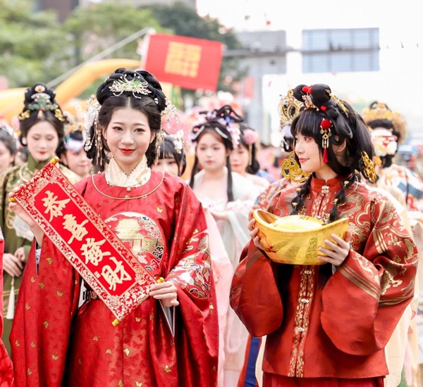 非遗赋能，文旅融合！深圳节日大道“非遗贺新春，大道中国年”系列文化活动新春亮相 