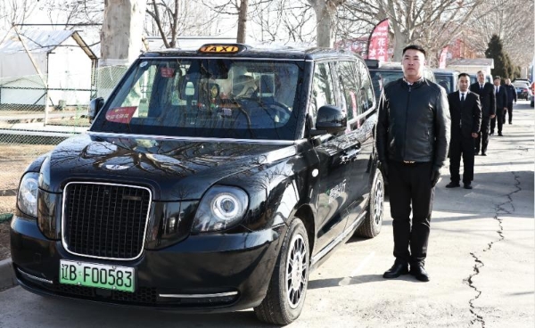 曹操出行无障碍专车护航轮椅舞者亮相大连冰雪运动季，铺就“无碍”舞台之路 