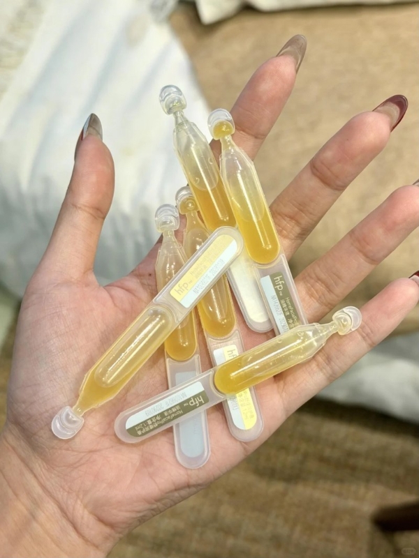 换季敏感干纹多？hfp悬金次抛精华伴你安稳过度 