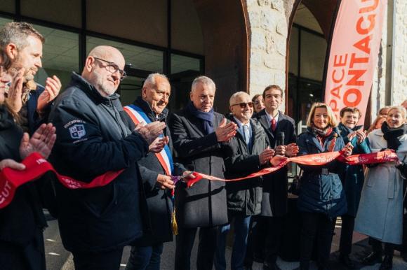 寻找亮丝的源头：一座博物馆与一个品牌的145年 