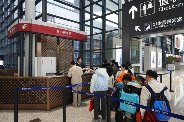 春运“单飞”儿童增长近8成：东航升级“无陪服务”，闭环守护安心旅程 