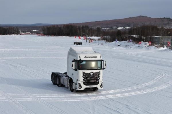 -35℃极寒试炼！欧曼银河5M PHEV：冷启无忧、行驶更平顺、充电更快速 