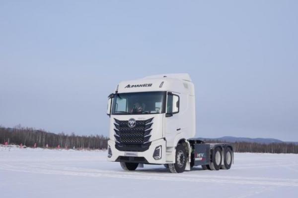 -35℃极寒试炼！欧曼银河5M PHEV：冷启无忧、行驶更平顺、充电更快速 