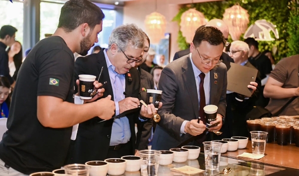 行业新坐标！瑞幸开出第3万家店，中国咖啡开启新赛程 