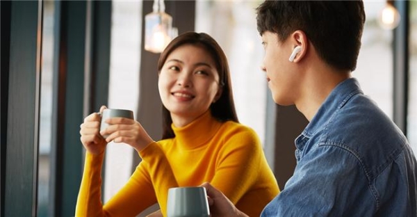 绿联以AI技术转化为核心，持续提升全球品牌影响力 