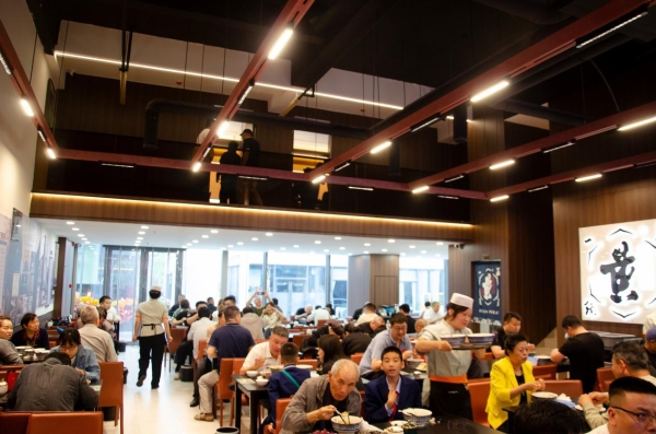 老陕的年味，都在这盒子里了！黄家泡馍馆马年礼盒开订，喊你备年货啦！ 