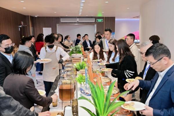 一水连三地 浪漫启新程|珠海首艘纯电豪华游轮“浪漫珠海号”首航圆满成功 