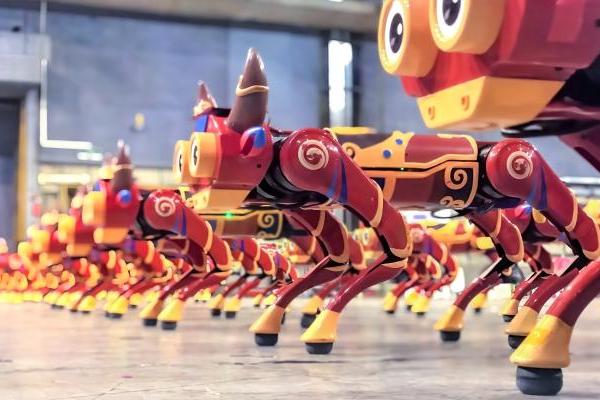 春晚宇树四分半：全球人形机器人一哥的功夫梦