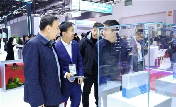  锂电钠电双线布局 海辰储能 CEEC 2026 赋能绿色算力新生态 