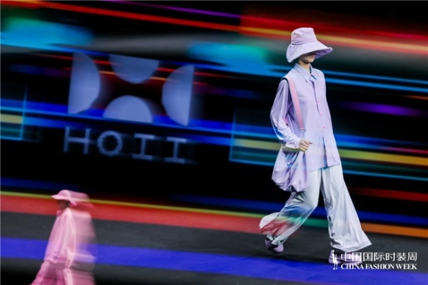 HOII 后益首度登陆中国国际时装周 「熙怡」系列亮相北京 