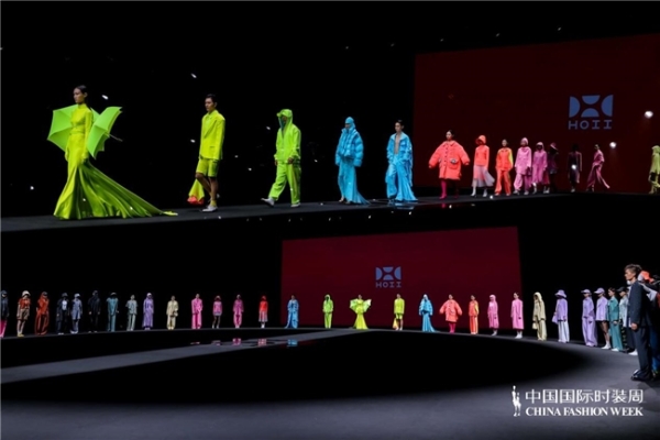  HOII 后益首度登陆中国国际时装周 「熙怡」系列亮相北京 