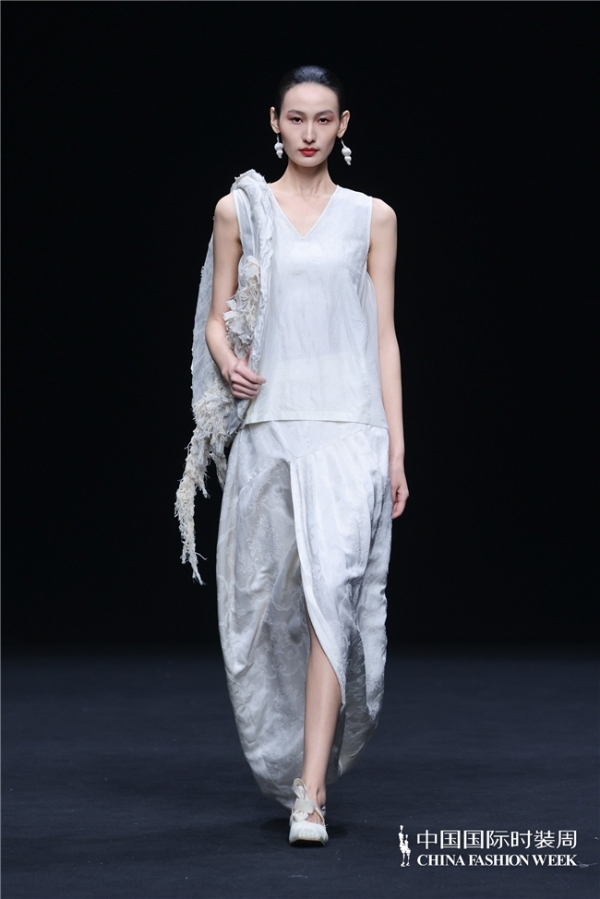  来去自如 心体无滞｜壹亍A.1盛放2026中国国际时装周（春季） 